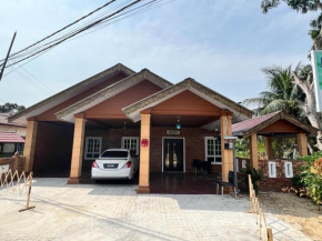 Bola-Bola DHomestay